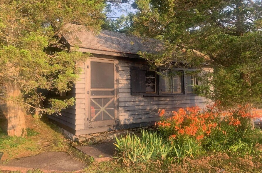 1 Dumfounder island, Gananoque, ON à vendre - Photo de l’immeuble – Image 2 sur 13