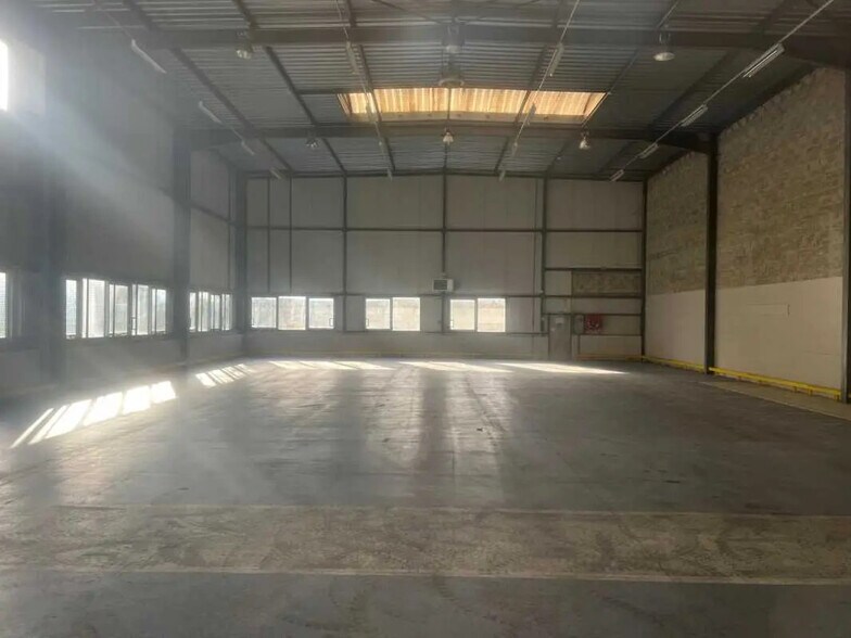 50 Rue Ardoin, Saint-Ouen-sur-Seine à louer - Photo de l’immeuble – Image 3 sur 7