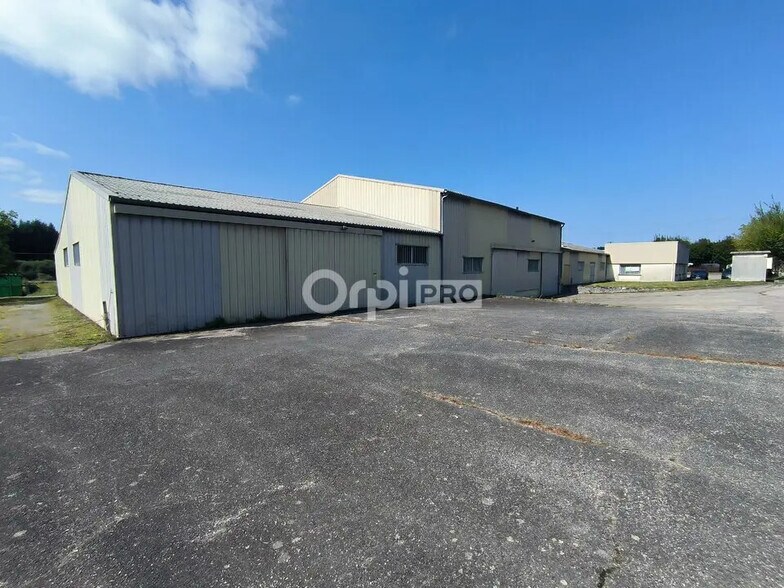 Local d'activités dans Montaignac-sur-Doustre à vendre - Photo de l’immeuble – Image 1 sur 14