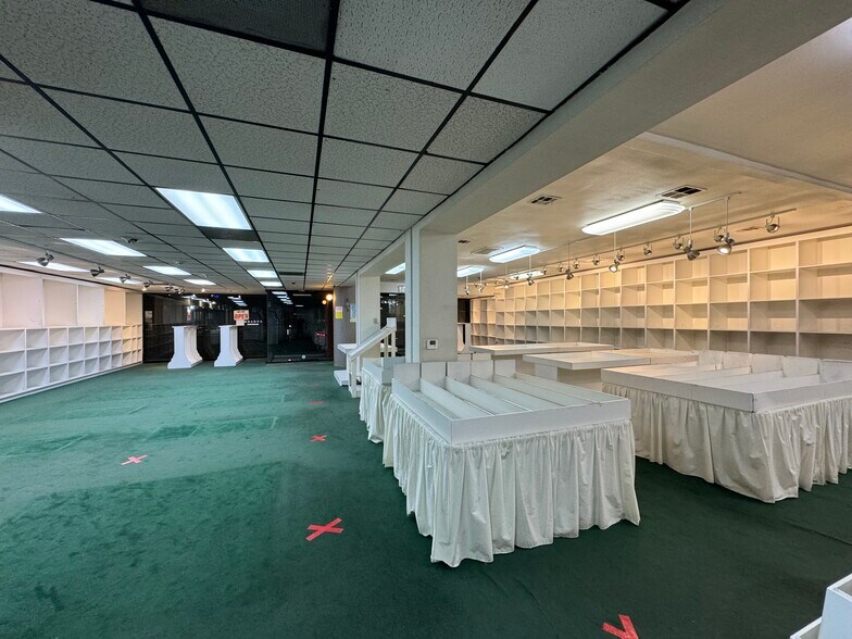 420 E Valley Blvd, San Gabriel, CA à louer - Photo intérieure – Image 2 sur 8