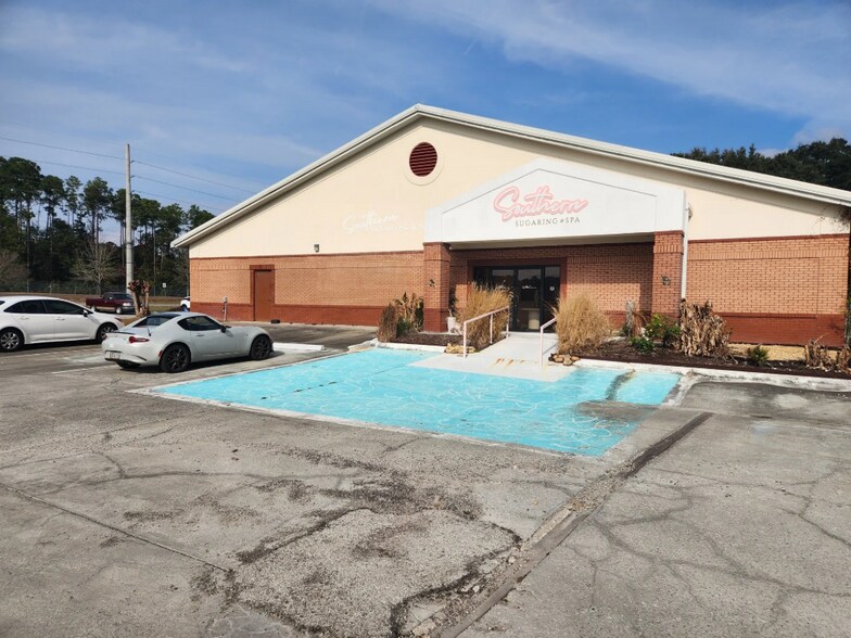 9104 Middleground Rd, Savannah, GA à louer - Photo principale – Image 1 sur 2