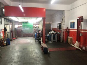 Local commercial dans Badalona, Barcelona à louer Photo intérieure– Image 1 sur 3