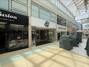 Churchill Shopping Centre, Dudley à louer Photo intérieure– Image 2 sur 4