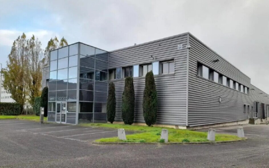 1272 Avenue Frédéric Mistral, Chasse-sur-Rhône à louer - Photo de l’immeuble – Image 1 sur 7