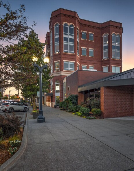 2910 Colby Ave, Everett, WA à louer - Photo de l’immeuble – Image 3 sur 4