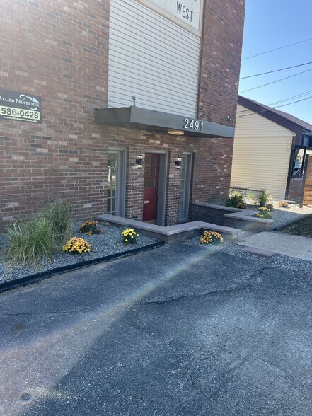 2491 Sycamore Ln, West Lafayette, IN à louer - Photo de l’immeuble – Image 2 sur 3