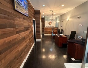 1059 Fulton St, Brooklyn, NY à louer Photo intérieure– Image 2 sur 5