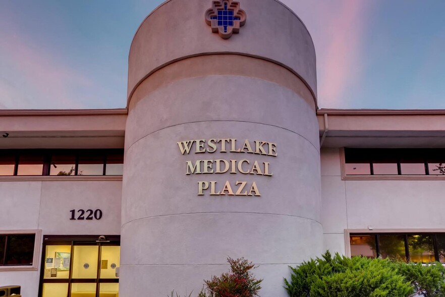 1220 La Venta Dr, Westlake Village, CA à louer - Photo de l’immeuble – Image 2 sur 31