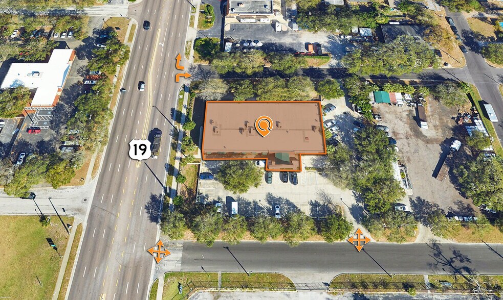 650 34th St S, Saint Petersburg, FL à louer - Photo de l’immeuble – Image 3 sur 4
