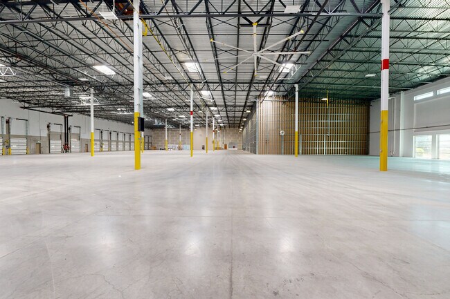 Plus de détails pour 22801 8th St E, Sonoma, CA - Industriel/Logistique à vendre