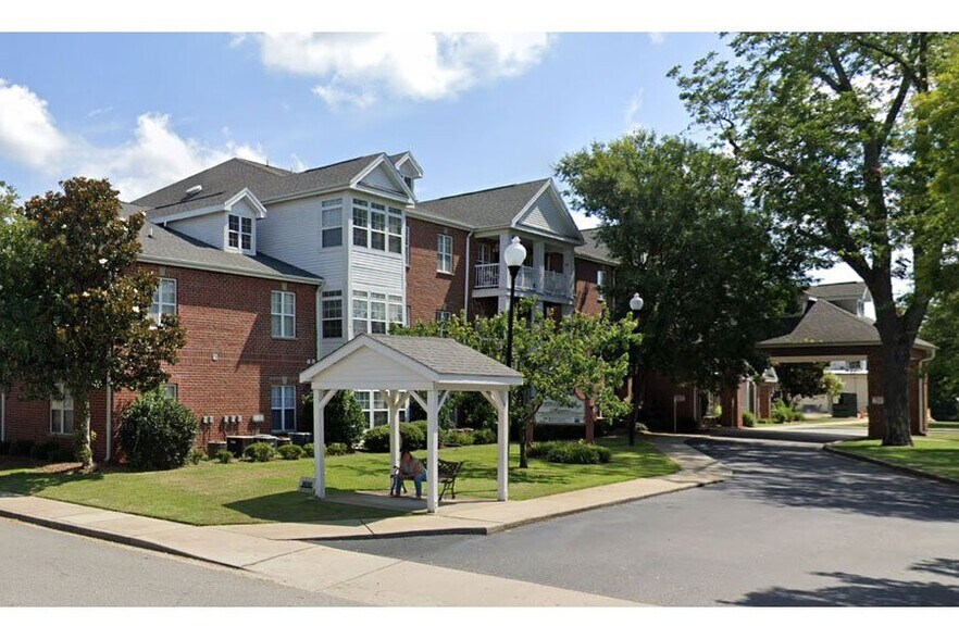 105 S Sumter St, Sumter, SC à vendre - Photo de l’immeuble – Image 2 sur 19