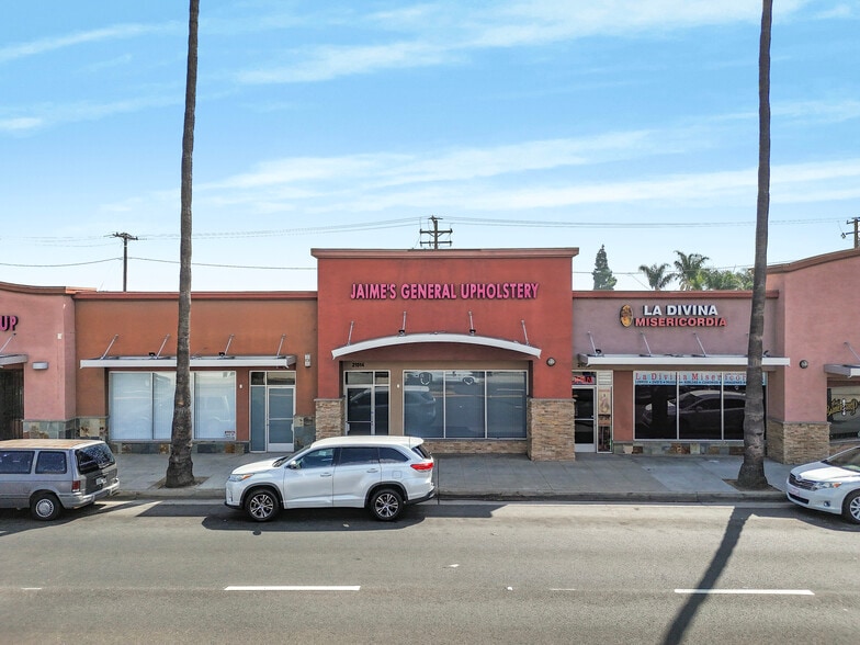 21512-21516 Norwalk Blvd, Hawaiian Gardens, CA à vendre - Photo de l’immeuble – Image 2 sur 19