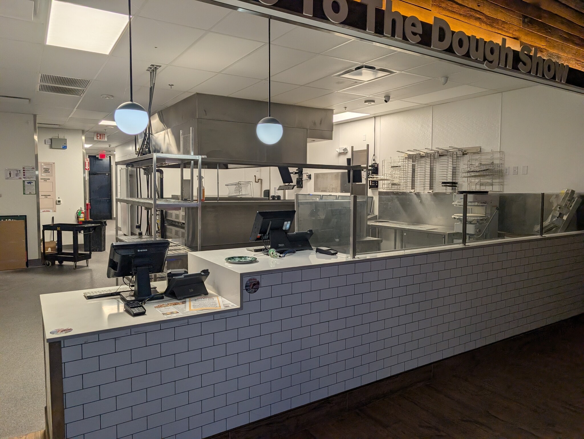 S74W17086 Janesville Rd, Muskego, WI à louer Photo intérieure– Image 1 sur 17