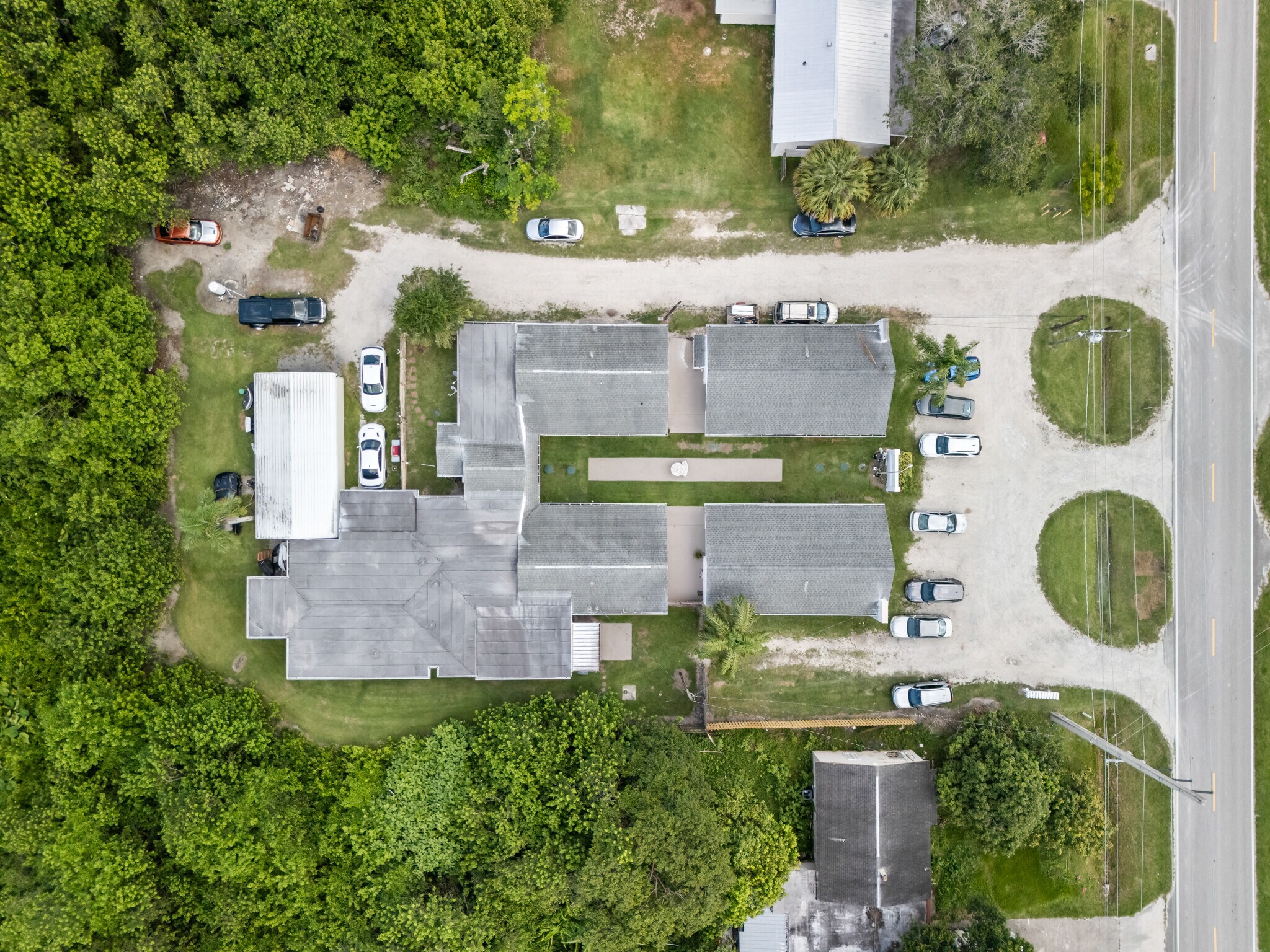 1215 Hartman Rd, Fort Pierce, FL à vendre Photo de l’immeuble– Image 1 sur 21