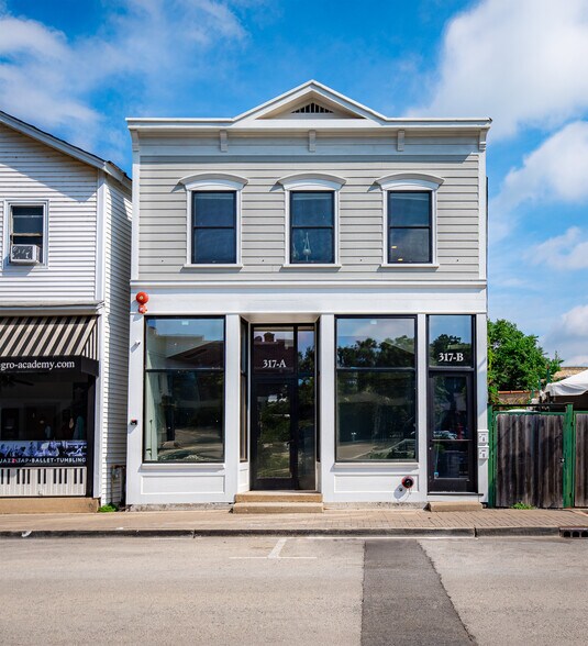 317 Canal St, Lemont, IL à louer - Photo de l’immeuble – Image 3 sur 8