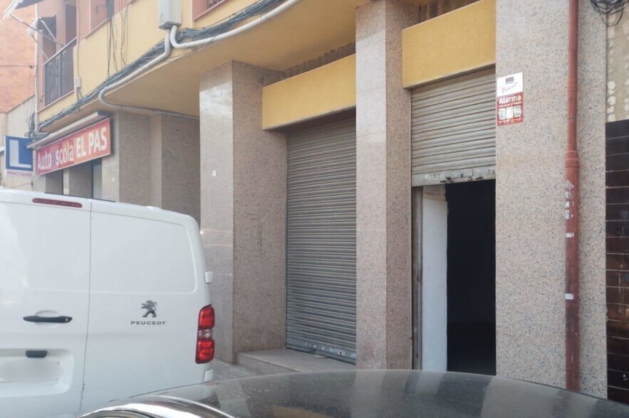 Immeuble residentiel dans Sabadell, Barcelona à vendre - Photo intérieure – Image 1 sur 1