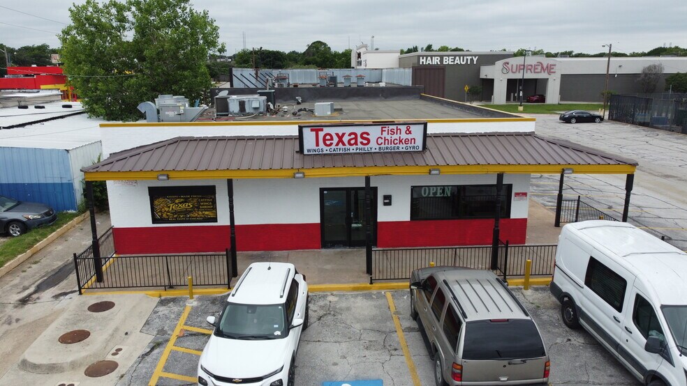 2220-2226 Handley Dr, Fort Worth, TX à vendre - Photo de l’immeuble – Image 2 sur 9