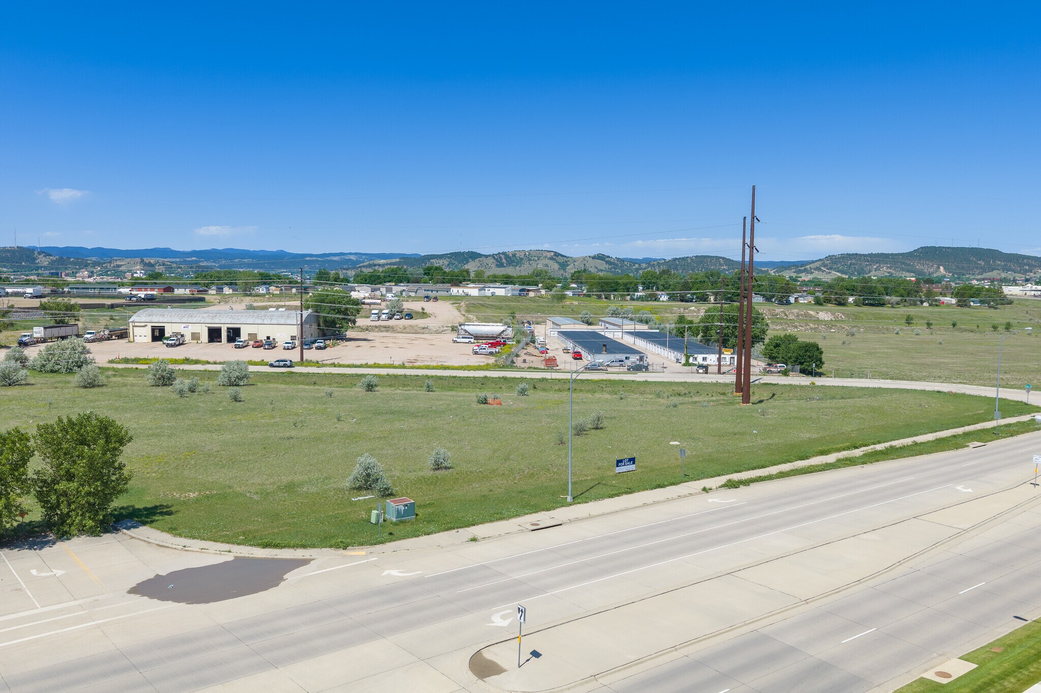 1445 Anamosa st, Rapid City, SD à vendre Photo de l’immeuble– Image 1 sur 11
