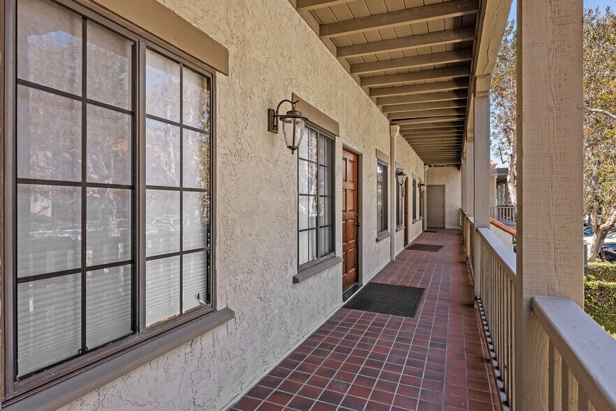 4407 Manchester Ave, Encinitas, CA à vendre - Photo de l’immeuble – Image 2 sur 15