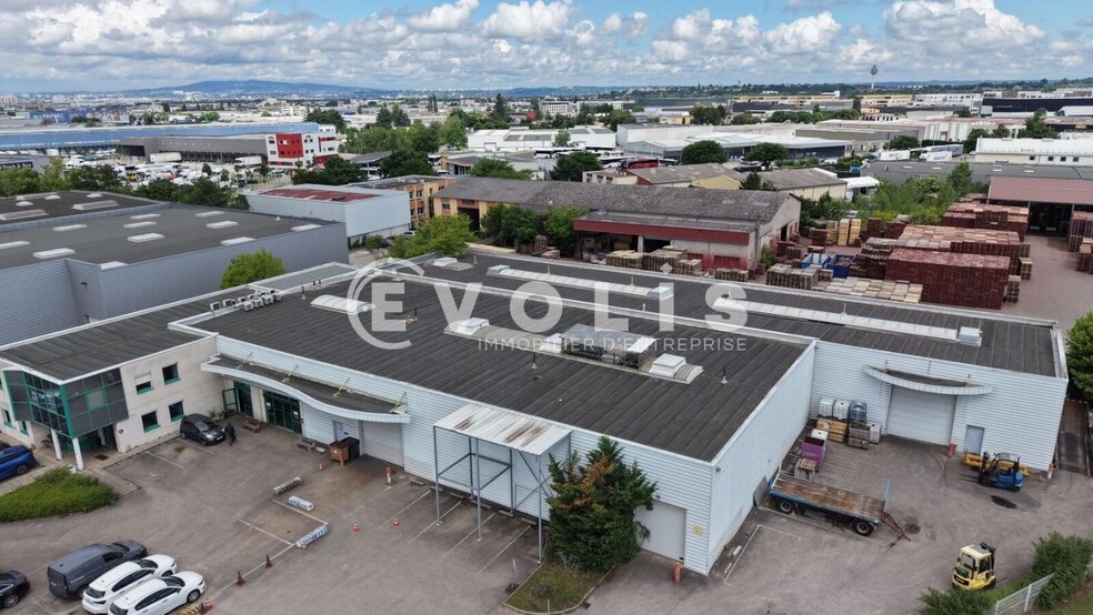 Local d'activités dans Genas à vendre - Aérien – Image 2 sur 14