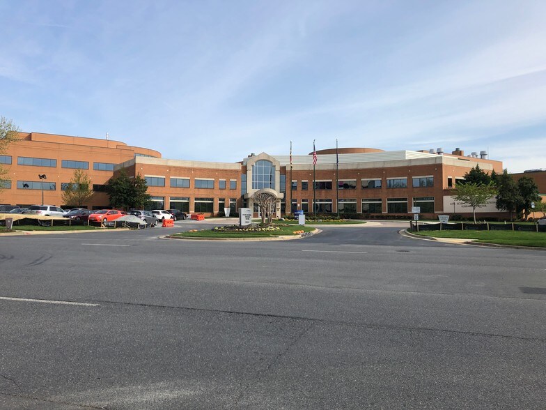 9800 Medical Center Dr, Rockville, MD à louer - Photo de l’immeuble – Image 3 sur 3