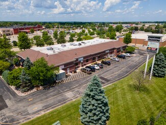 Plus de détails pour 2400 S Kensington Dr, Appleton, WI - Local commercial à vendre