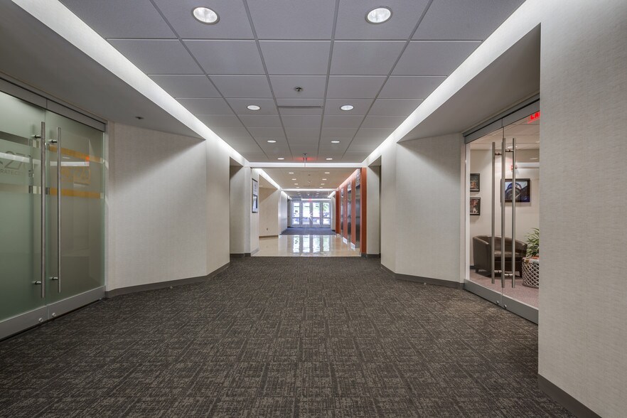 20251 Century Blvd, Germantown, MD à louer - Hall d’entrée – Image 3 sur 10