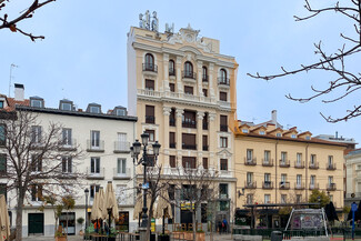 Plus de détails pour Plaza De Santa Ana, 4, Madrid - Local commercial à louer