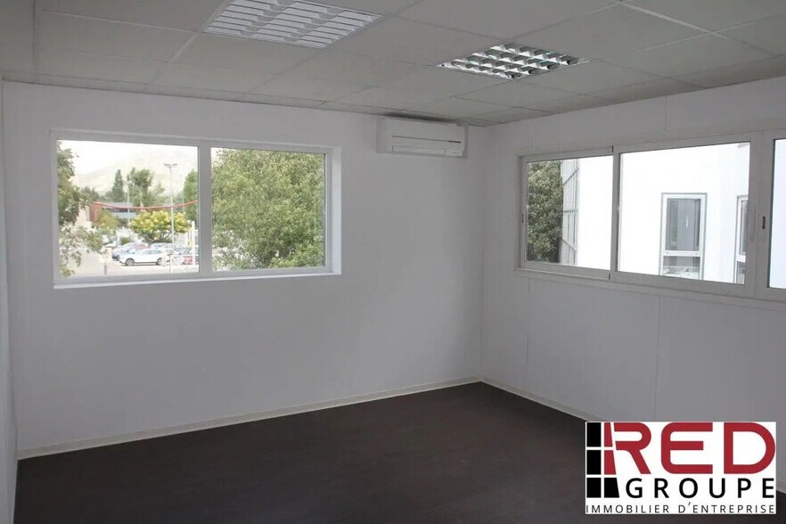 Bureau dans Gémenos à louer - Photo de l’immeuble – Image 1 sur 5