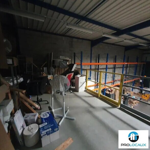 Local d’activités dans Échirolles à louer - Photo de l’immeuble – Image 3 sur 14