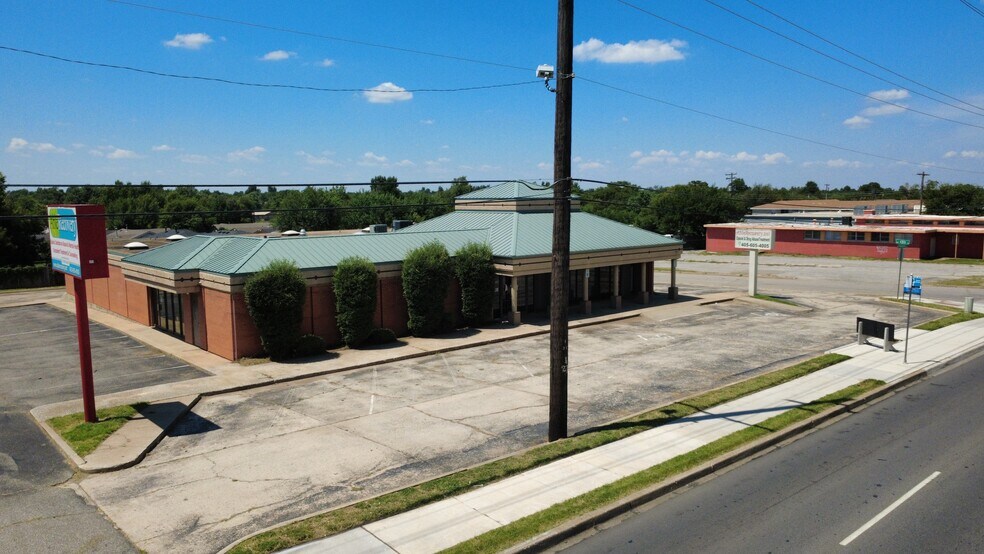 4901 S Pennsylvania Ave, Oklahoma City, OK à louer - Photo de l’immeuble – Image 2 sur 25