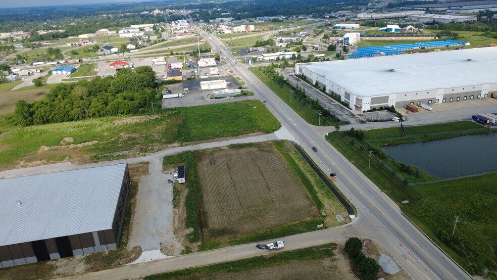 1400 State 32 rd, Lebanon, IN à louer - Photo de l’immeuble – Image 3 sur 5
