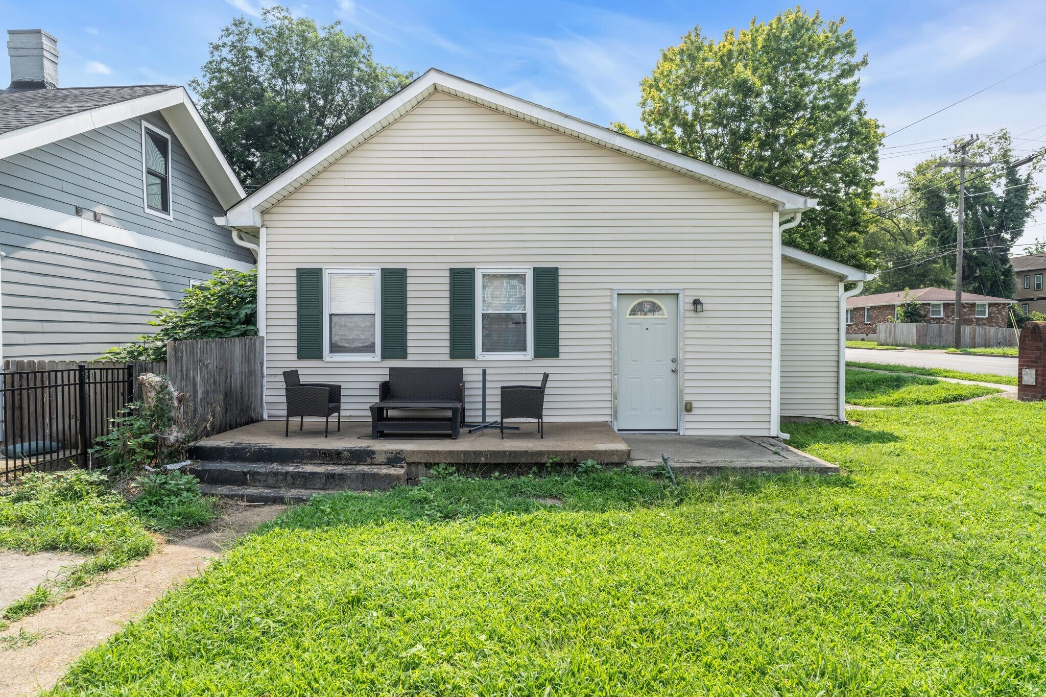 121 Cleveland St, Nashville, TN à louer Photo de l’immeuble– Image 1 sur 2