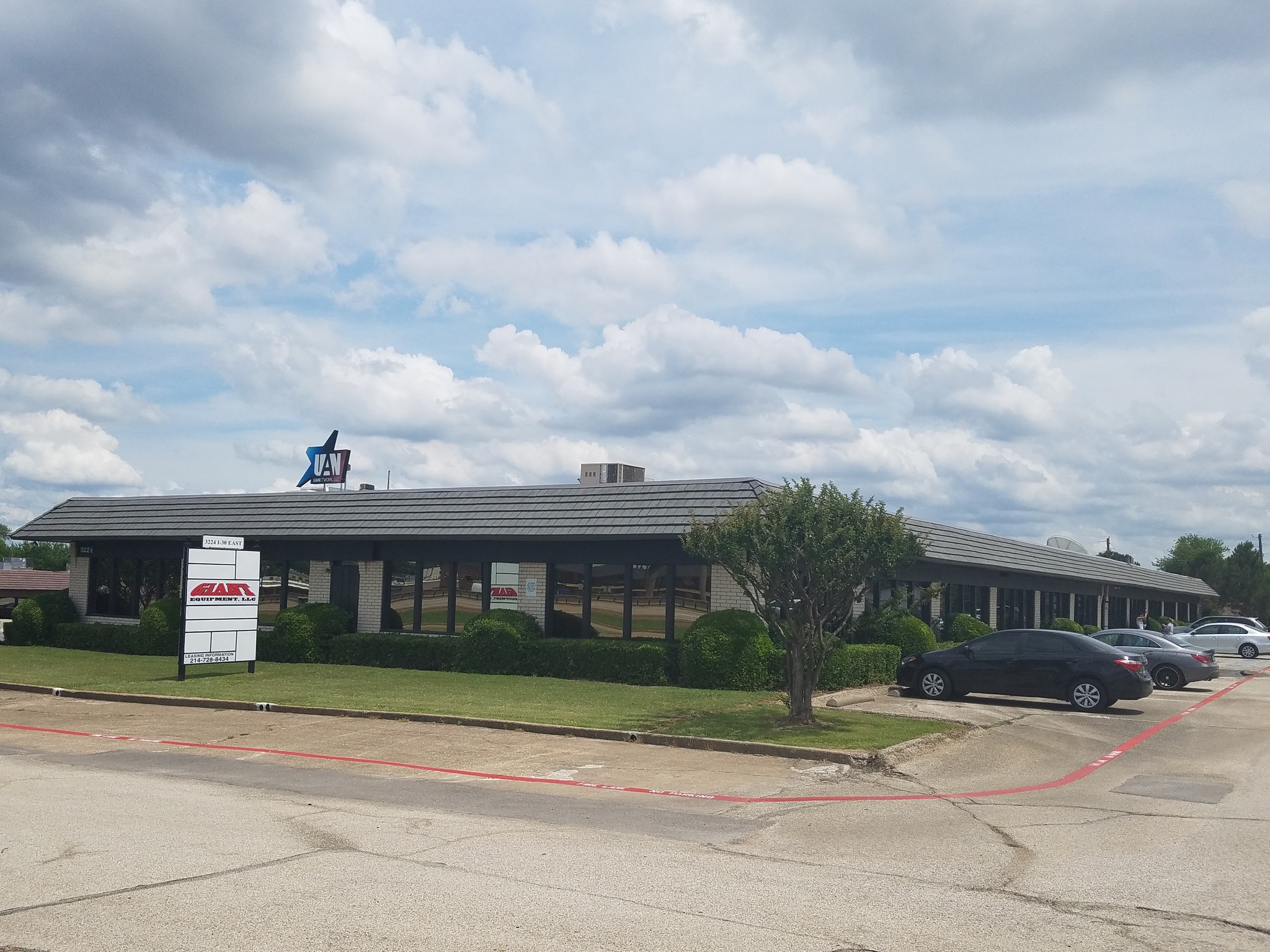 3224 Highway 30, Mesquite, TX à louer Photo de l’immeuble– Image 1 sur 3