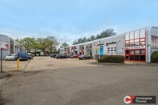 Plus de détails pour Sky Business Park – Industriel/Logistique à vendre, Egham