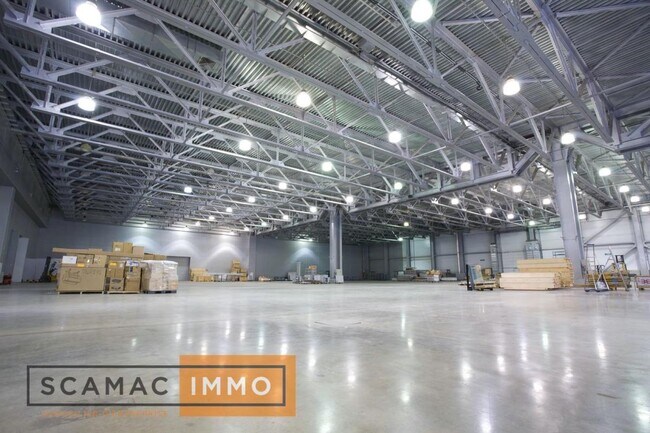 Plus de détails pour Industriel/Logistique à louer