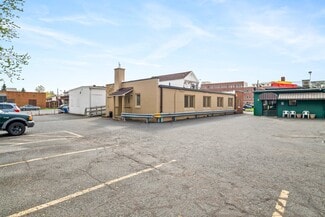Plus de détails pour 68 Westfield St, West Springfield, MA - Local commercial à vendre