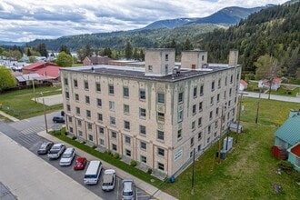 101 W Fourth Ave, Metaline Falls, WA - VUE AÉRIENNE  vue de carte - Image1