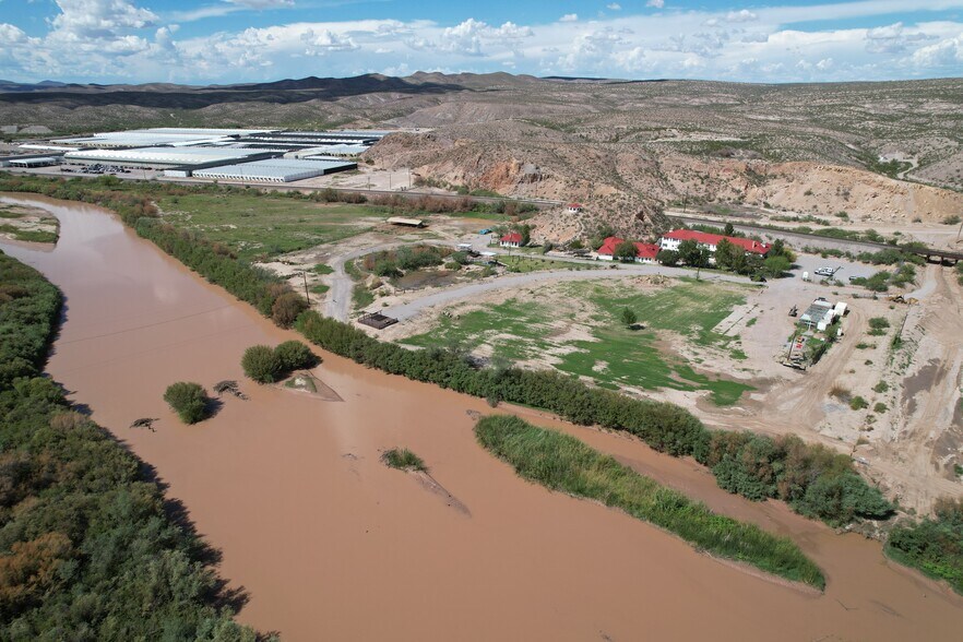 2200 County Rd D061, Las Cruces, NM à vendre - Photo de l’immeuble – Image 3 sur 44