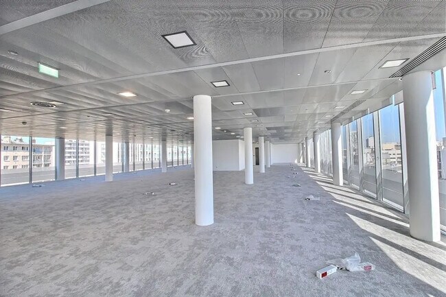 Plus de détails pour 7-11 Avenue De Flandre, Paris - Bureau à louer