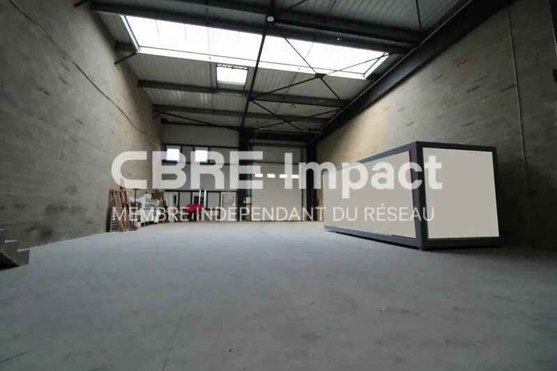 Industriel/Logistique dans Cernay-lès-Reims à louer Photo intérieure– Image 1 sur 11
