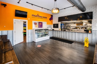 49 E Cermak Rd, Chicago, IL à louer Photo intérieure– Image 2 sur 21