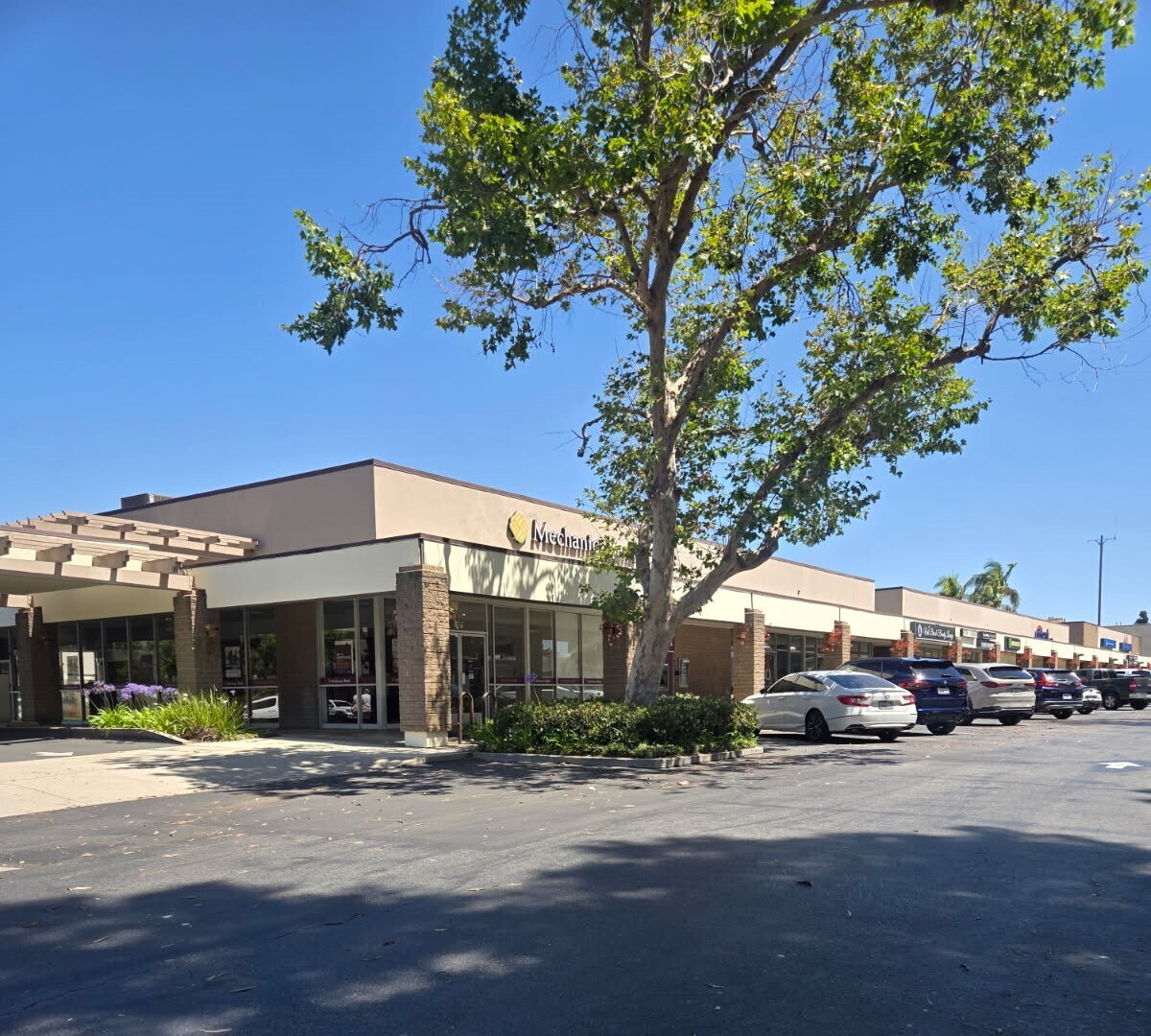 452-470 Arneill Rd, Camarillo, CA à louer Photo de l’immeuble– Image 1 sur 5