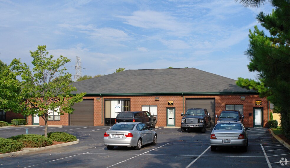 1512 Technology Dr, Chesapeake, VA à louer - Photo de l’immeuble – Image 3 sur 3