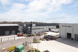 Plus de détails pour Unit 7 Butterfield Green Rd, Luton - Industriel/Logistique à louer
