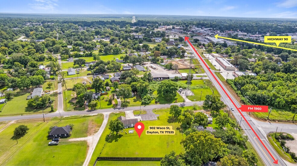902 Waco St, Dayton, TX à vendre - Aérien – Image 2 sur 18