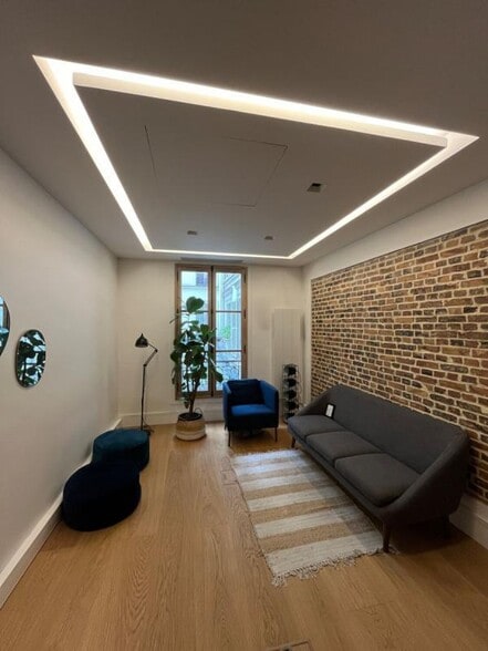 17 Rue Bergère, Paris à louer - Photo intérieure – Image 2 sur 7