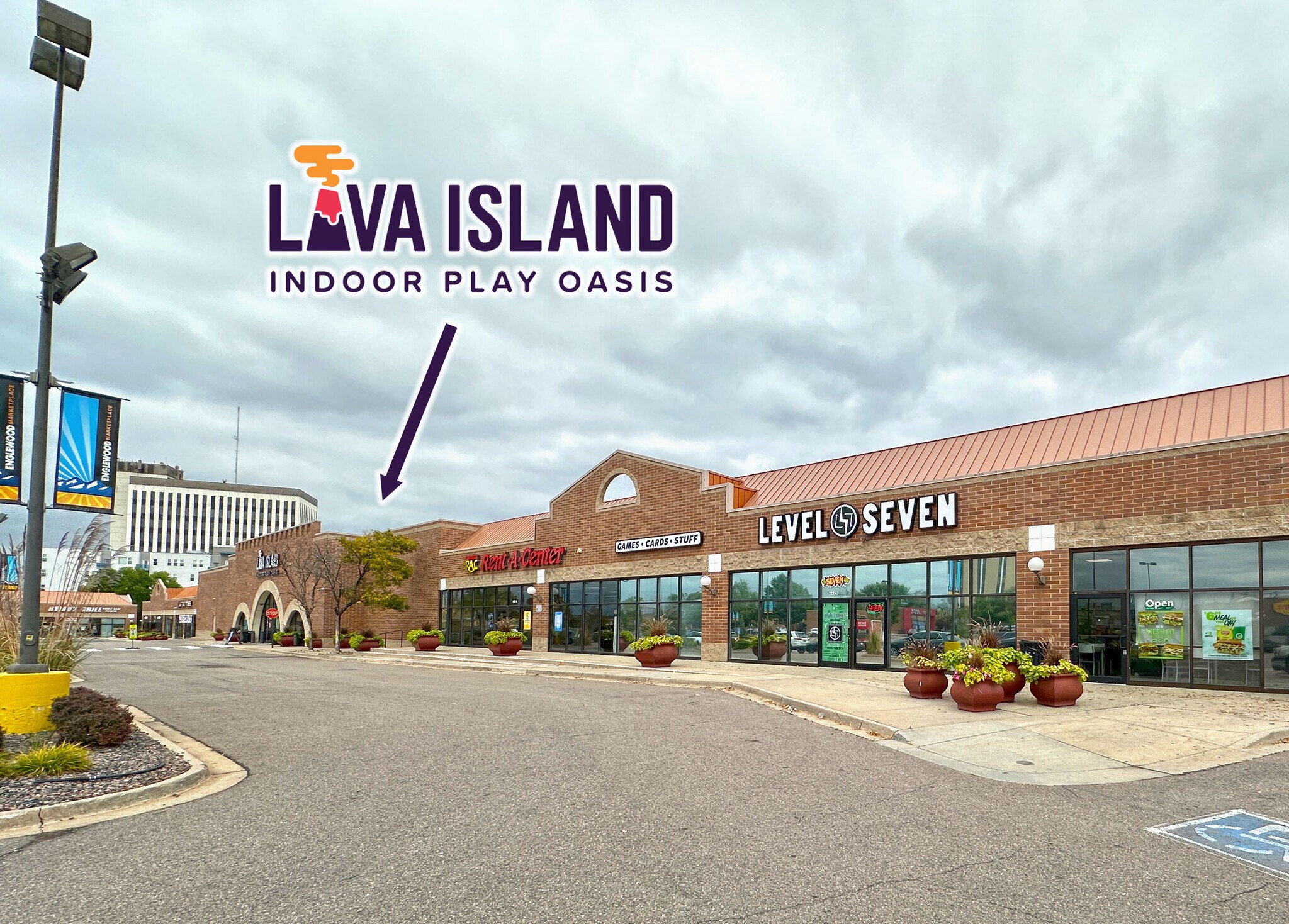 137-145 W Hampden St, Englewood, CO à louer Photo de l’immeuble– Image 1 sur 13