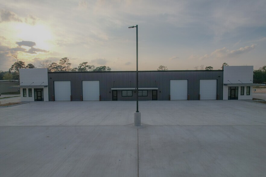 9200 Carraway Ln, Magnolia, TX à louer - Photo de l’immeuble – Image 3 sur 9