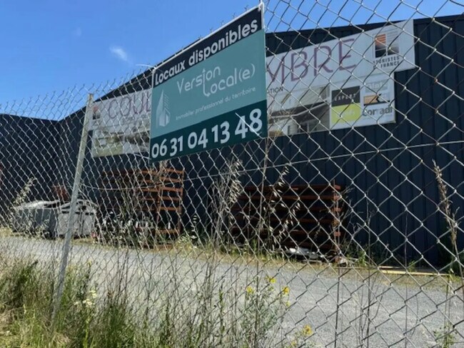 Plus de détails pour Industriel/Logistique à louer